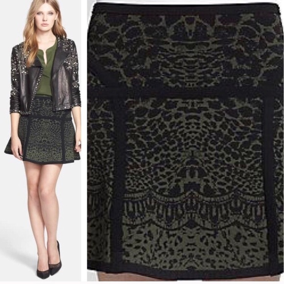 DVF FLOTE SKIRT - Picture 1 of 7